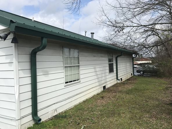 Office For Sale: 2130 Chambliss Ave NW, Cleveland, TN 37311